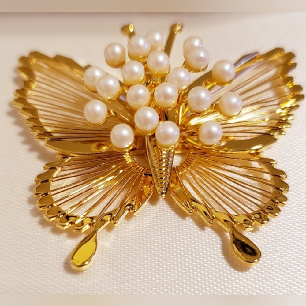 VINTAGE MONET | Metal Butterfly Brooch